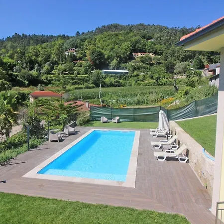 Casa Dos Henriques By Casas *