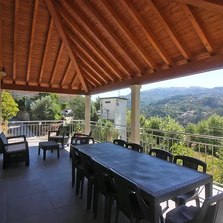 Casa Dos Henriques By Casas Feriehus