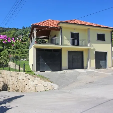 Feriehus Casa Dos Henriques By Casas Geres