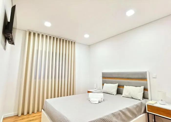 Casa Dos Henriques By Casas 펜션 제어스