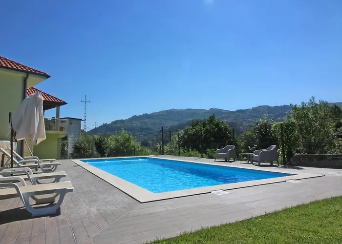 Casa Dos Henriques By Casas Ferienhaus